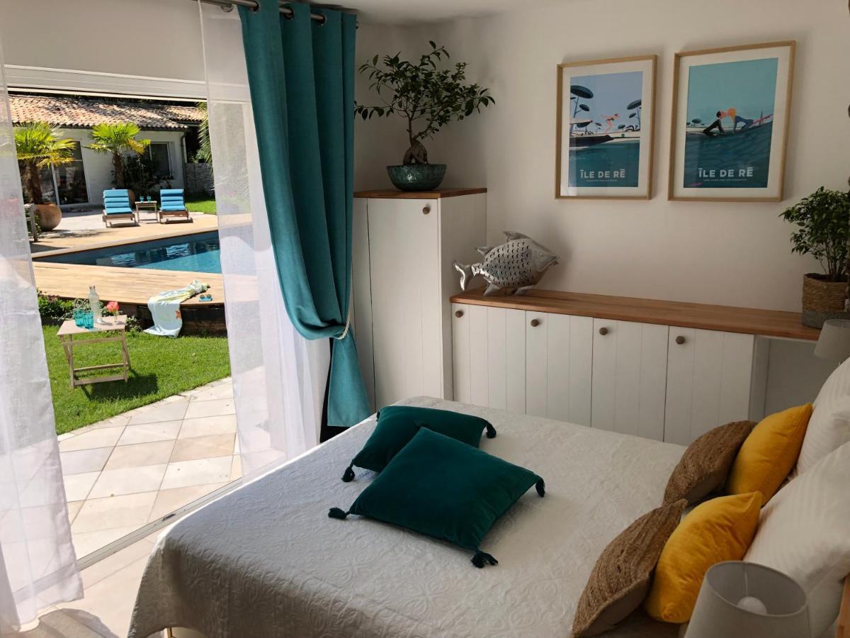 Maison d'hôtes La Maison De La Dune - Jacuzzi 1ère Séance Offerte - Piscine Chauffée Avec Abri Amovible - Située à 200m, Accès Direct Par Le Bois - Borne Ve La Couarde-sur-Mer